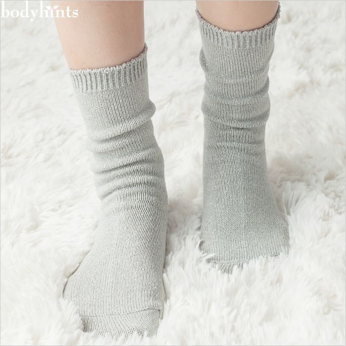 シルク100％5本指靴下とオーガニックコットン先丸靴下の2枚重ねのセット 日本製