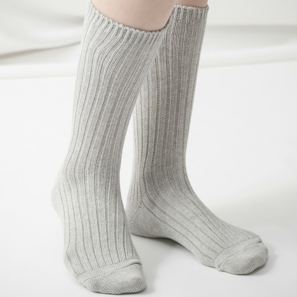 シルク100％5本指靴下とオーガニックコットン先丸靴下の2枚重ねのセット 日本製